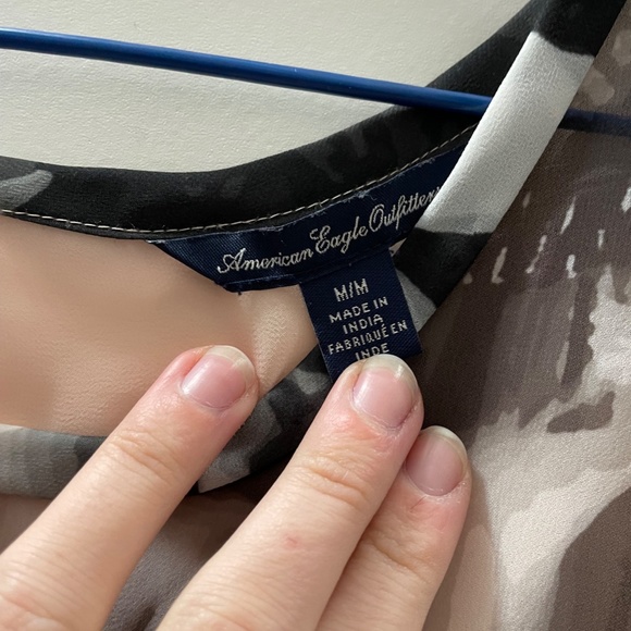 AE flower blouse - Picture 2 of 2